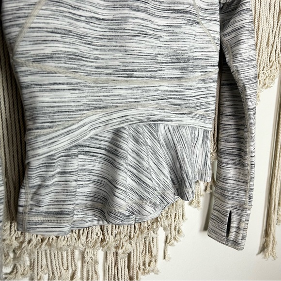 Lululemon Hustle in your Bustle Jacket Size 6 - Picture 7 of 9